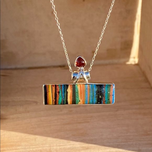 NEW! Calsilica Necklace - Picture 1 of 15